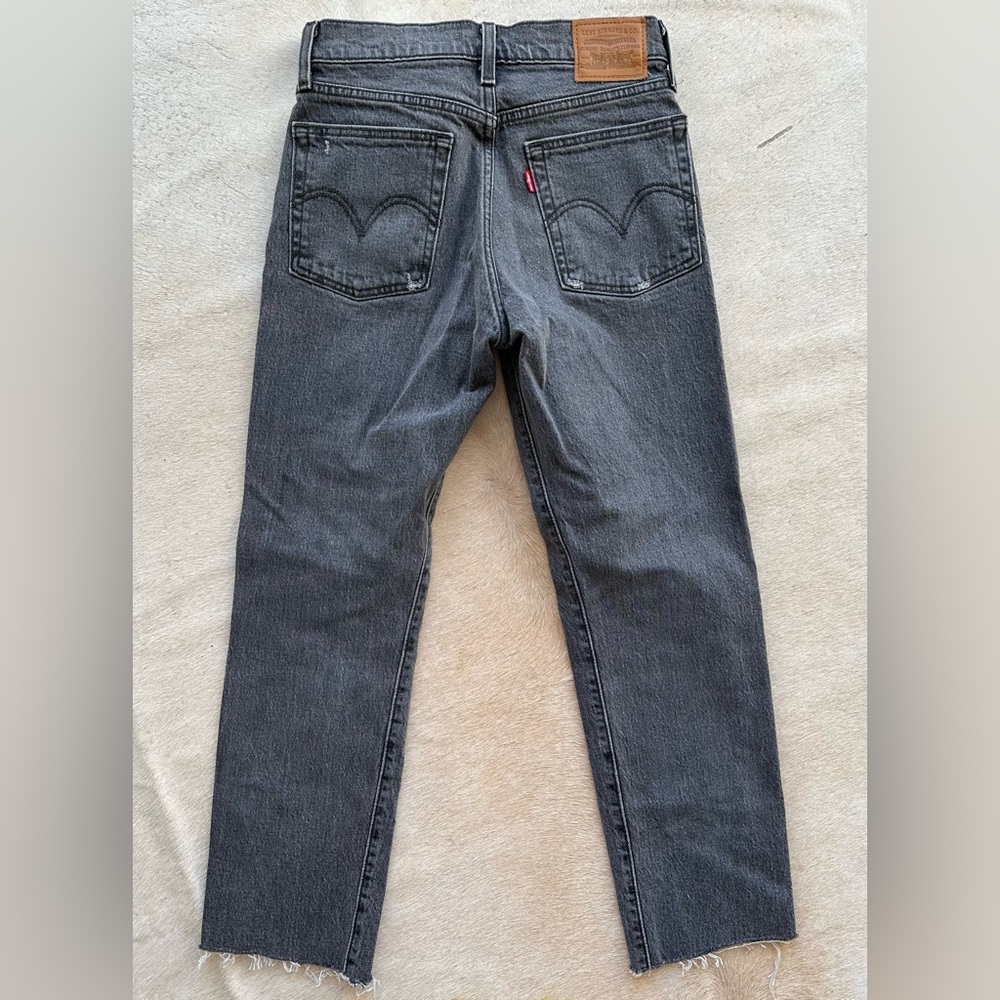 Levi wedgie straight jeans